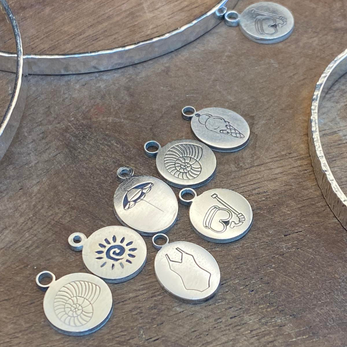 Charms (Add-ons)