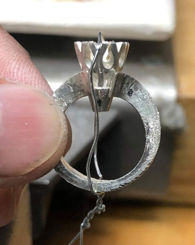 3 Stone Settings Perfect for Diamond Rings