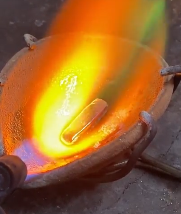 What’s The Difference Between Gold-Filled, Gold-Plated, and Solid Gold?