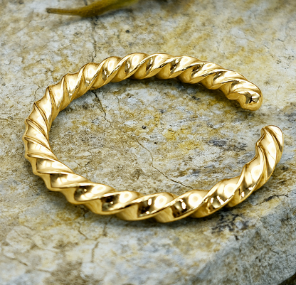 Everyday Workshop - Adjustable Twisted Ring
